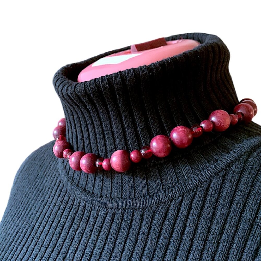 URANIUM strong pink short necklace